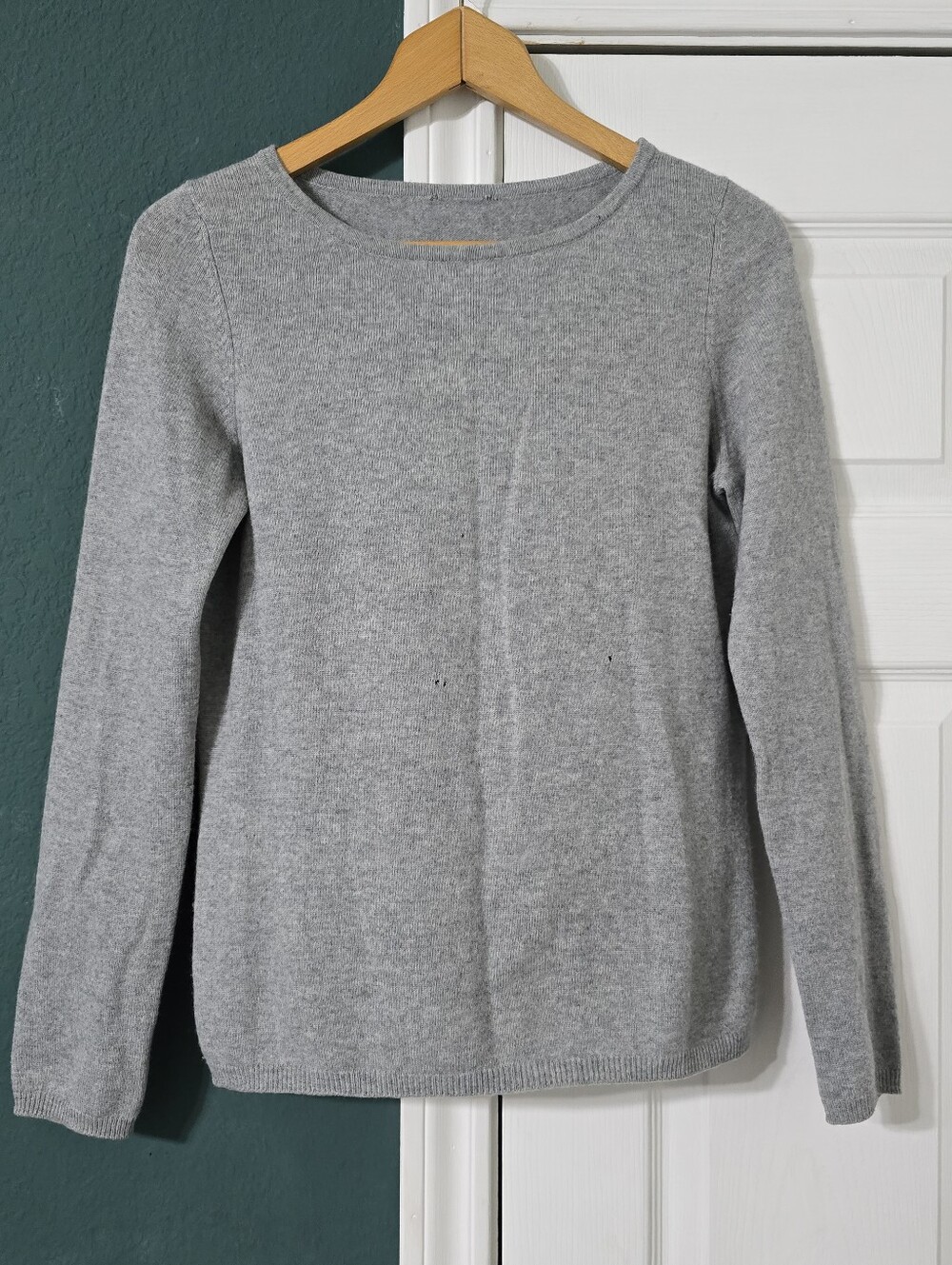 100% Cashmere Heather Gray Crewneck Sweater Small Pullover Top Basic Minimalist